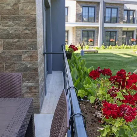 1 Bedroom With Common Garden In The Heart Of Bodrum - La Morada 1 *